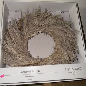 Threshold Preserved A Blend of Seasonal Grass Wreath 21” Diameter New